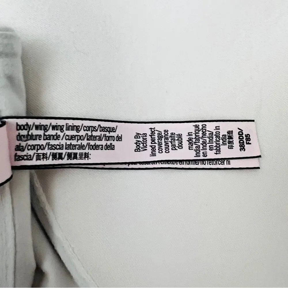 Victoria’s Secret Body by Victoria Lined Perfect Coverage 38DDD Front Close - Picture 5 of 6